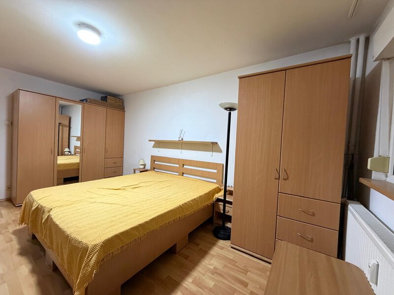 1 Decembrie 1918, chiar la metrou, stradal Theodor Pallady