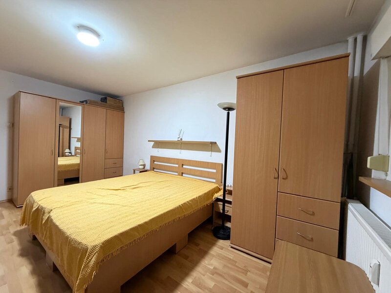 1 Decembrie 1918, chiar la metrou, stradal Theodor Pallady