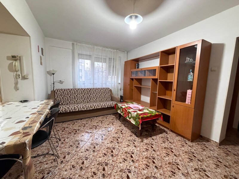 1 Decembrie 1918, chiar la metrou, stradal Theodor Pallady